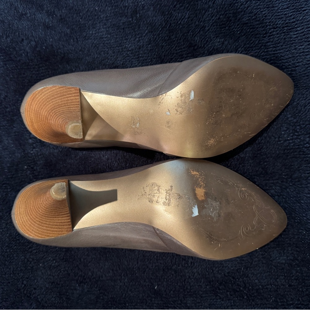 5 for $25 | Lightly Worn Tahiti Heels - Great for Work - Picture 4 of 6